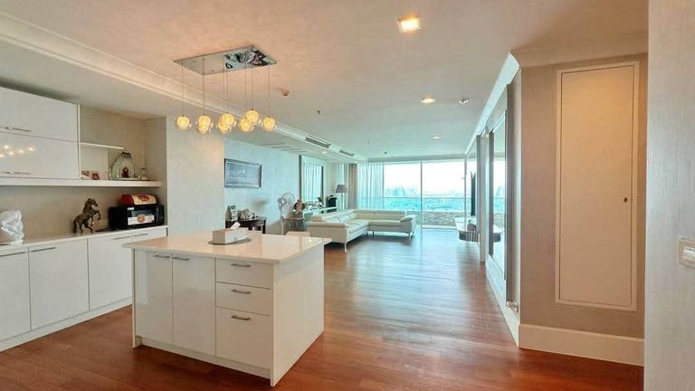 For Sale: Rare Asset by the River! Large Size 161.45 sqm with 180° Chao Phraya River View at My Resort @ River Charan 72 - photo 9