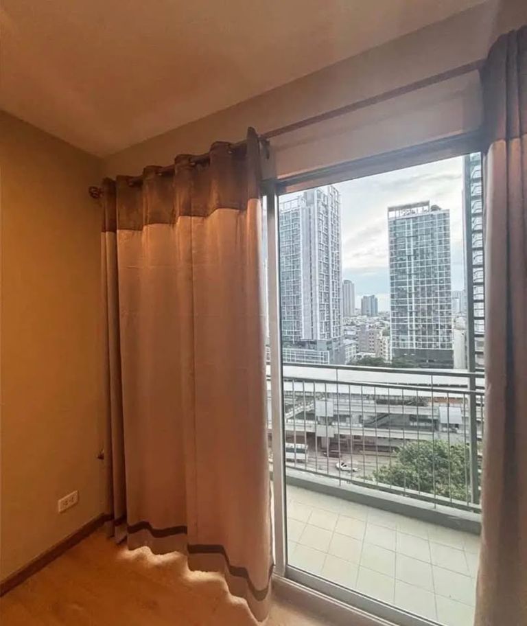 Hive Sathorn BTS Krung Thon Buri big 1 bed 49 sqm 18,000/month - photo 4