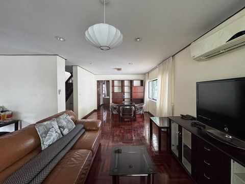 A pet-friendly detached house for lease in Panya Village, Pattanakarn 30. - 2