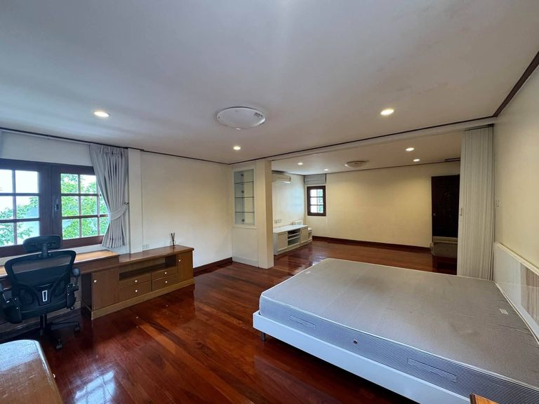 A pet-friendly detached house for lease in Panya Village, Pattanakarn 30. - photo 9