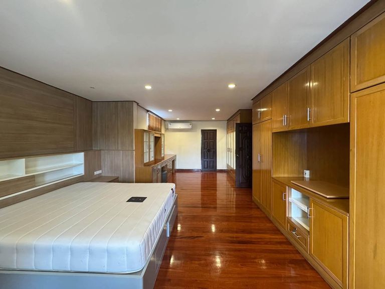 A pet-friendly detached house for lease in Panya Village, Pattanakarn 30. - photo 10