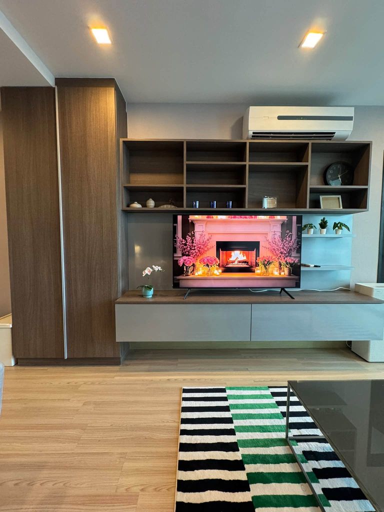 For Rent: Skywalk Residences Sukhumvit 69 Corner Unit on 31st Floor Next to BTS Phra Khanong - photo 6
