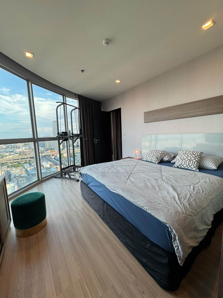 For Rent: Skywalk Residences Sukhumvit 69 Corner Unit on 31st Floor Next to BTS Phra Khanong - photo 7