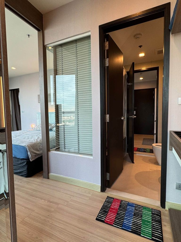 For Rent: Skywalk Residences Sukhumvit 69 Corner Unit on 31st Floor Next to BTS Phra Khanong - photo 13