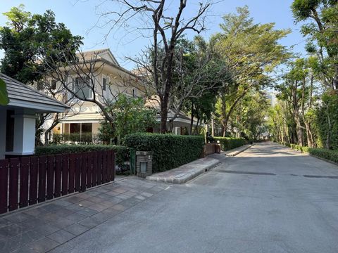 Single House Pool Villa 4 Bedrooms Sukhumvit 36 Garden Village - 3