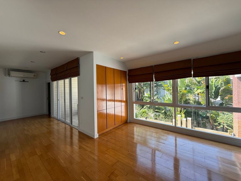 บ้านเดี่ยวพูลวิลล่า 4 ห้องนอน สุขุมวิท 36 การ์เด้น วิลเลจ - รูปที่ 6