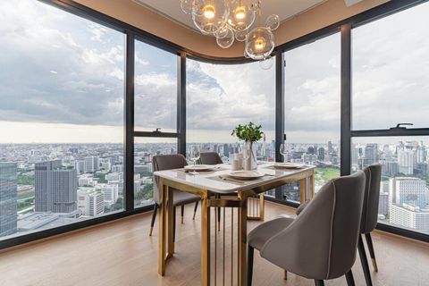 Ashton Chula-Silom - 1